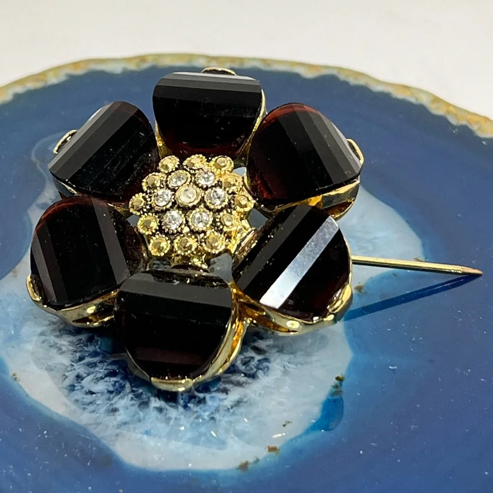 Vintage striking flower
